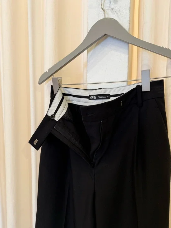 Zara Black Wide-Leg High-Rise Trousers - Picture 4 of 5